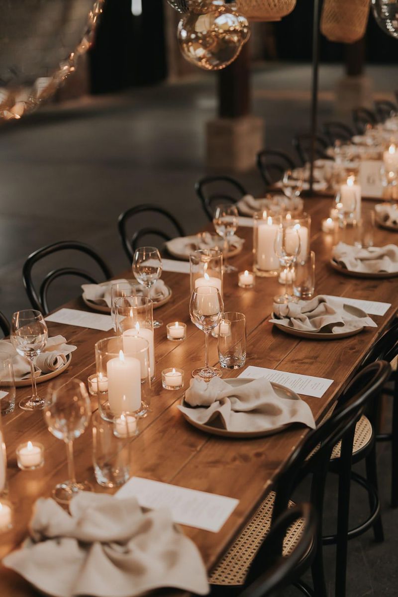 Décoration de table rustique avec bougies