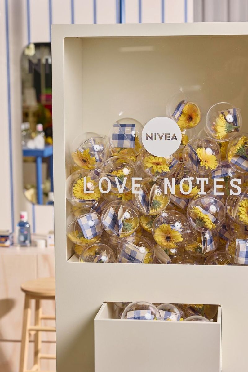 Distributeur tirette en bois beige