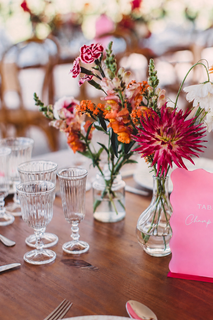 Petit vase pour décorer table des invités