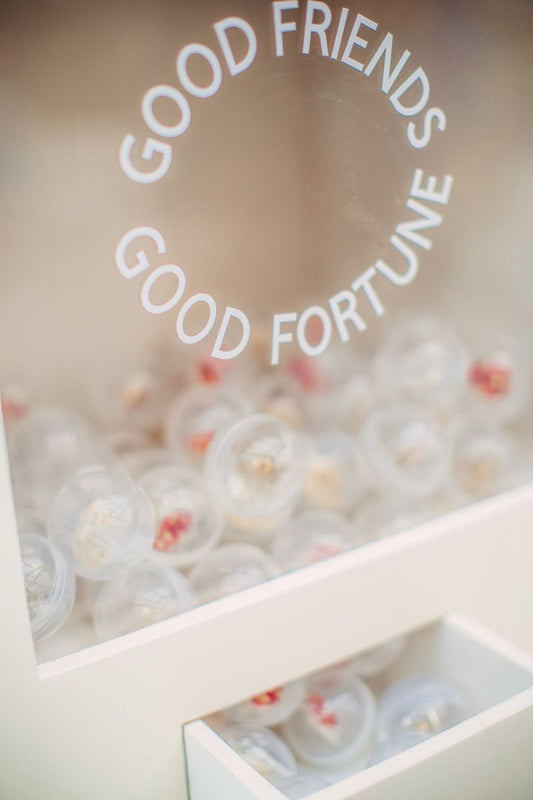 Distributeur de balles pour mariages